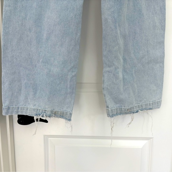 PRINCESS POLLY WIDE LEG CARGO JEANS LIGHT WASH DENIM 4 - Picture 5 of 7